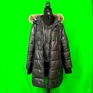 NWOT BCBGeneration Women’s Super-warm Black Parka. Size XL.